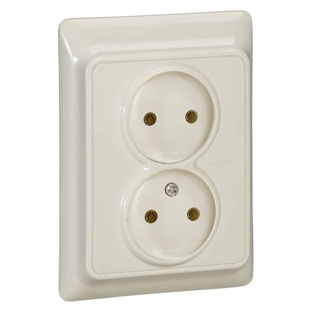 Կապտիկա վարդակ 2+2B 16A  Legrand