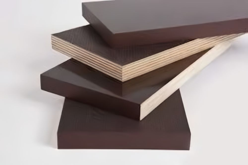 Ֆաներա լամինացված  1220*2440*18 Русский Лес